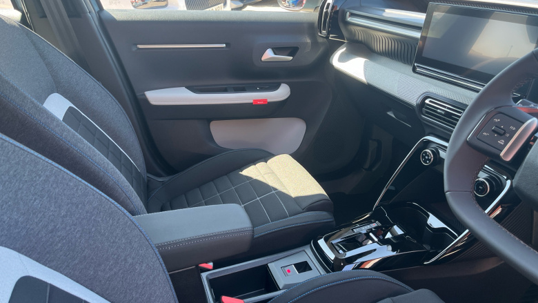 Citroen C3 1.2 Hybrid [110] Plus 5dr e-DCS6 Petrol Hatchback